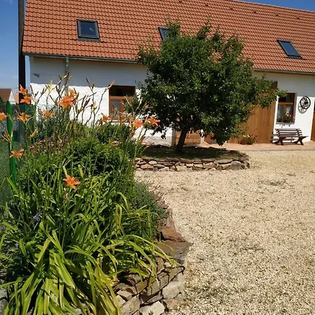 Ve Stodole Kwatera prywatna Stráž nad Nežárkou